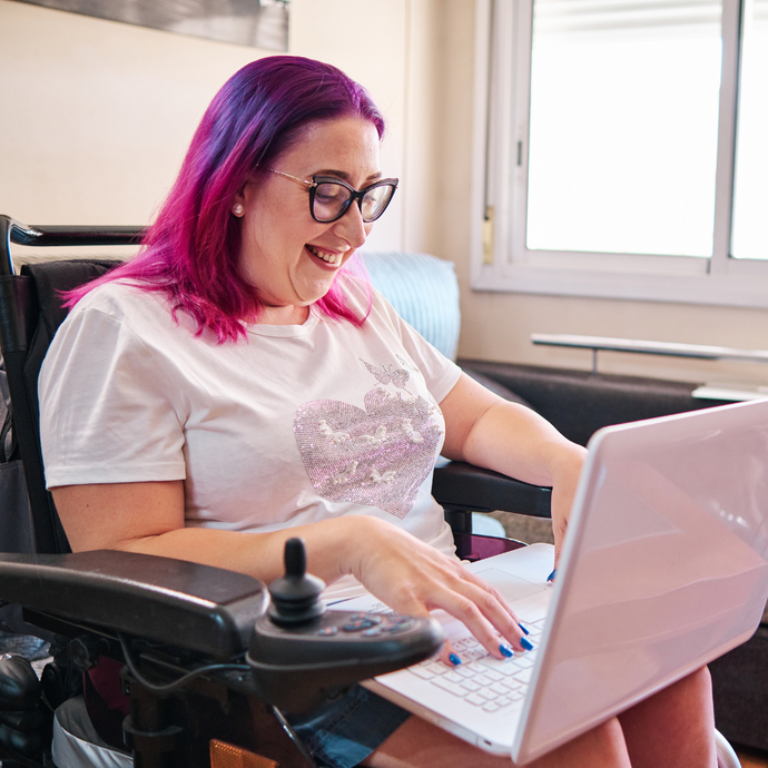 How We Make Online Beauty Courses Accessible for People with Disabilities