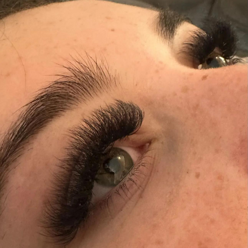 Combined Classic and Russian Lash Course - ElizabethSands Beauty School