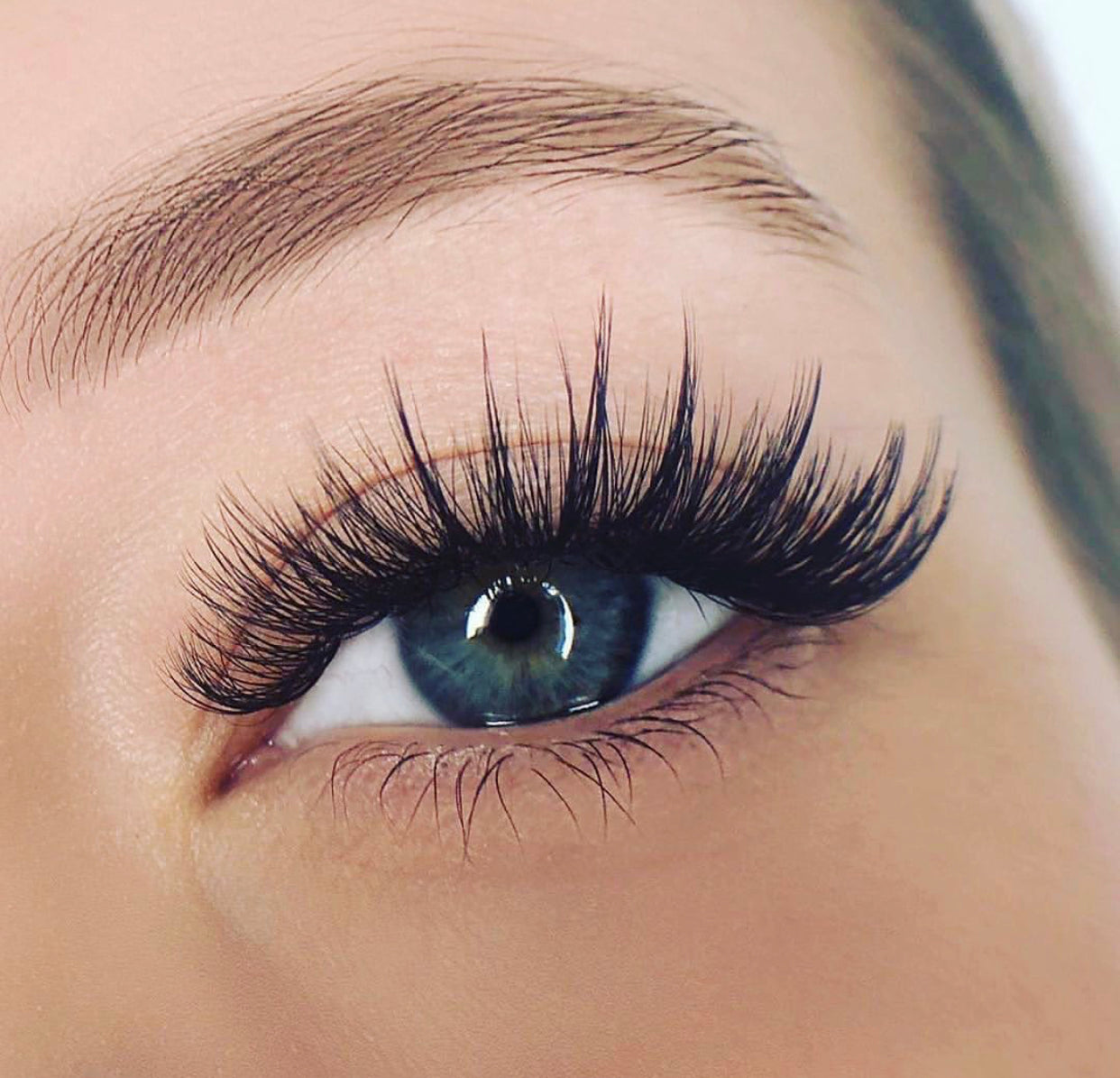 ULTIMATE ADVANCED EYELASH STYLING WORKSHOP - ElizabethSands Beauty School